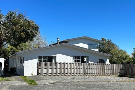 Photo of property in 15 Solway Place, Papakowhai, Porirua, 5024