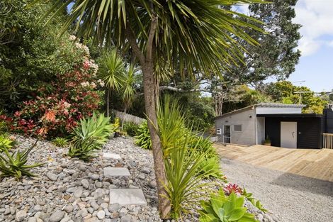Photo of property in 890 Beach Road, Waiake, Auckland, 0630
