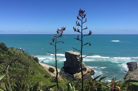 Photo of property in 5 Kriletich Drive, Kumeu, 0810