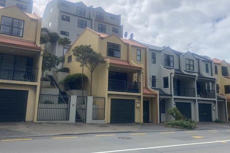 Photo of property in 25 Ballantrae Place, Thorndon, Wellington, 6011