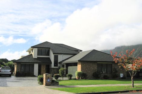 Photo of property in 3 Runanga Grove, Waikanae, 5036