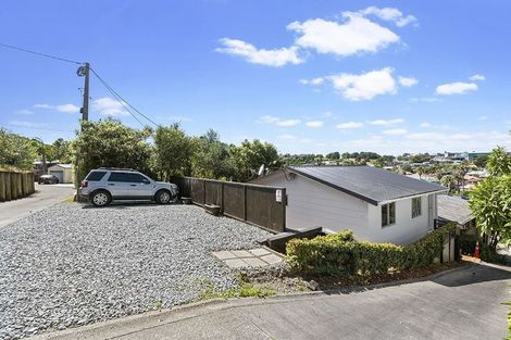 Photo of property in 25a Matai Road, Stanmore Bay, Whangaparaoa, 0932