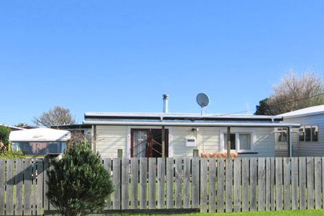 Photo of property in 4 Huia Street, Foxton Beach, Foxton, 4815