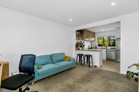 Photo of property in 4/27 Wright Road, Point Chevalier, Auckland, 1022