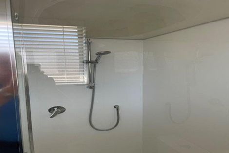 Photo of property in 1a Saint Vincent Way, Waikanae, 5036