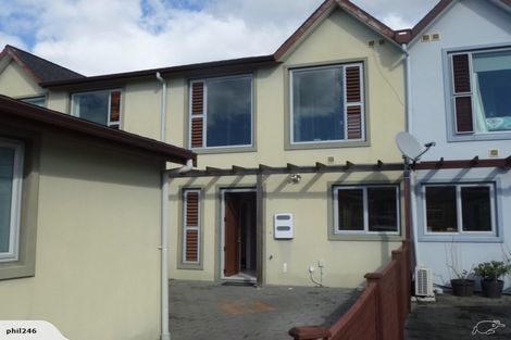 Photo of property in 9q Clearwater Cove, West Harbour, Auckland, 0618