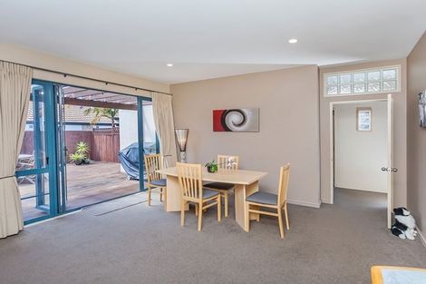 Photo of property in 9 Fearnley Grove, Albany, Auckland, 0632