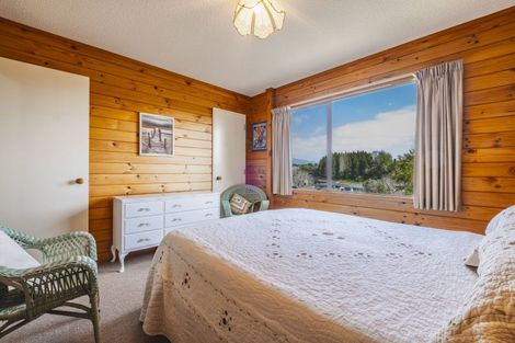 Photo of property in 26 Marchant Place, Westown, New Plymouth, 4310