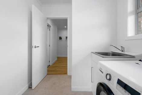 Photo of property in 8 Woodstock Crescent, Leamington, Cambridge, 3432