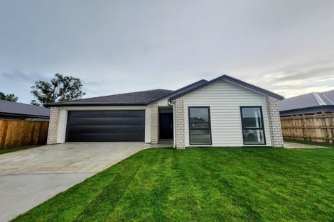 Photo of property in 12 Oldfield Lane, Marton, 4710