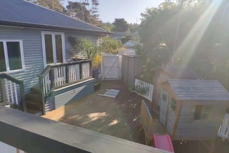 Photo of property in 14 Tiri View Place, Waiake, Auckland, 0630