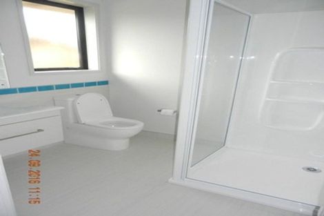 Photo of property in 3 Miami Place, One Tree Point, 0118