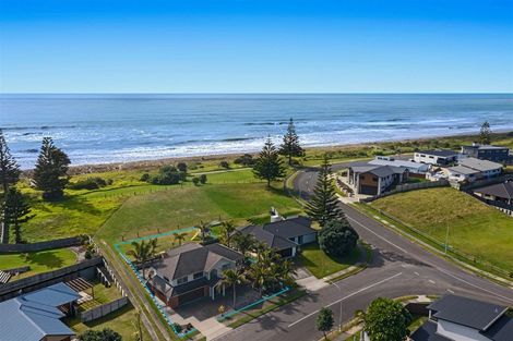 Photo of property in 4 Fishermans Drive, Coastlands, Whakatane, 3120
