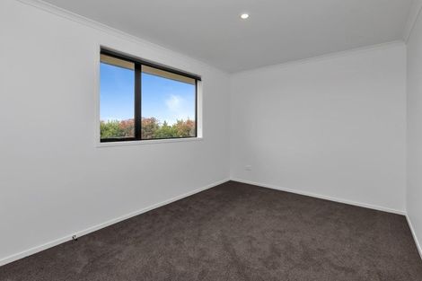 Photo of property in 15 Te Taniwha Road, One Tree Point, 0118