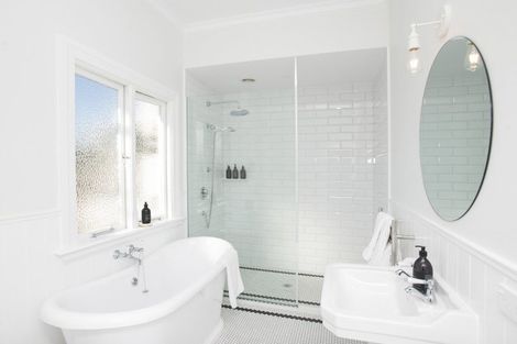 Photo of property in 4 Clifford Street, Whataupoko, Gisborne, 4010