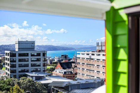 Photo of property in 26 Glasgow Street, Kelburn, Wellington, 6012