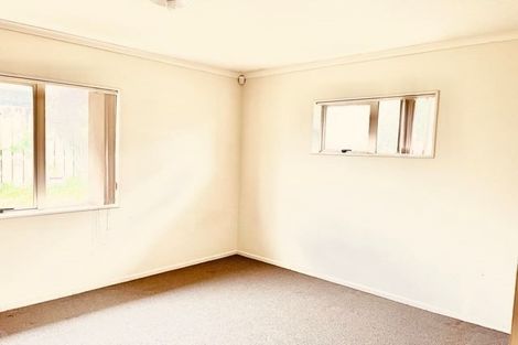 Photo of property in 15 Saybrook Place, Mangere, Auckland, 2022