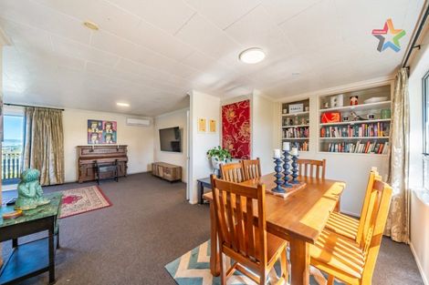 Photo of property in 172 Holborn Drive, Stokes Valley, Lower Hutt, 5019