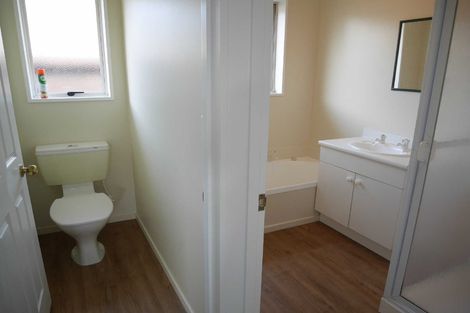 Photo of property in 3/44a Division Street, Riccarton, Christchurch, 8041