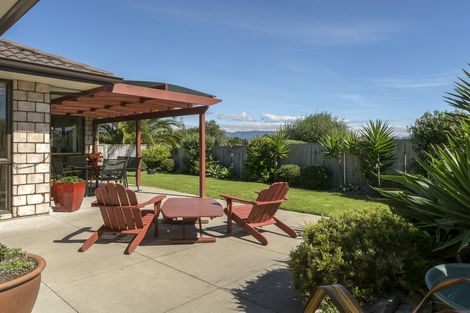 Photo of property in 8 Olive Close, Omokoroa, 3114