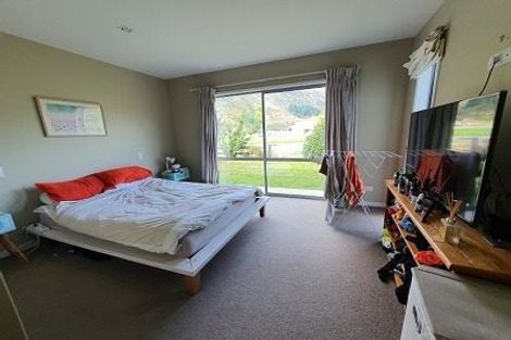 Photo of property in 54 Onslow Road, Lake Hayes, Queenstown, 9304