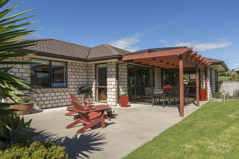 Photo of property in 8 Olive Close, Omokoroa, 3114