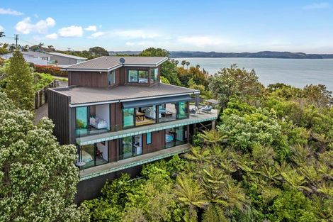 Photo of property in 11a Duncansby Road, Stanmore Bay, Whangaparaoa, 0932