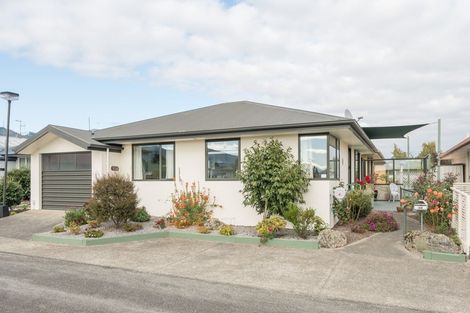 Photo of property in 38 The Drive, Richmond, 7020