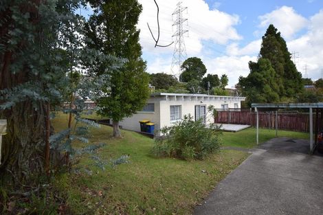 Photo of property in 1/21 Reynella Drive, Massey, Auckland, 0614
