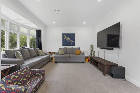 Photo of property in 32 Cambridge Street, Pahiatua, 4910