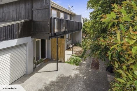 Photo of property in 3/57 Lake Road, Devonport, Auckland, 0624