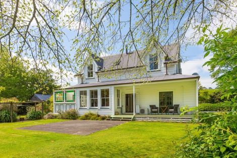 Photo of property in 157 Tikorangi Road East, Tikorangi, Waitara, 4383