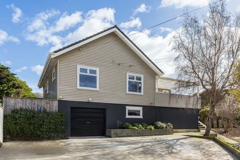 Photo of property in 3 Bell Street, Tawa, Wellington, 5028