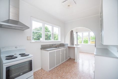 Photo of property in 6 Rangiora Avenue, Roslyn, Palmerston North, 4414