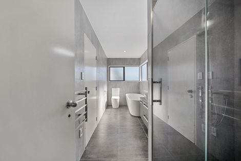 Photo of property in 1 Dalmahoy Place, Wattle Downs, Auckland, 2103