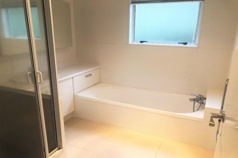 Photo of property in 1/57b Woodlands Crescent, Browns Bay, Auckland, 0630