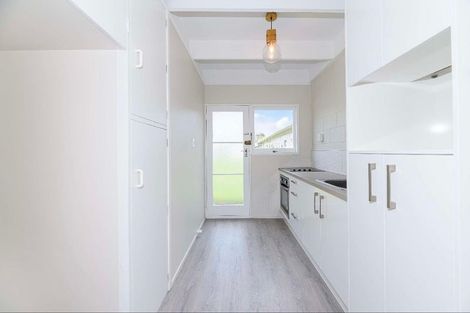 Photo of property in 5/5 Keeling Road, Henderson, Auckland, 0612