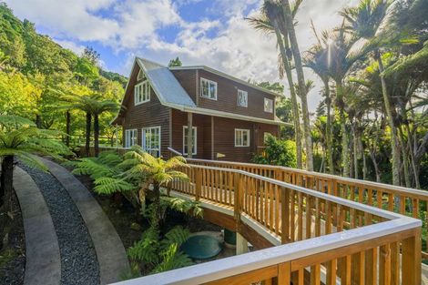 Photo of property in 68 Tarapatiki Drive, Whitianga, 3510