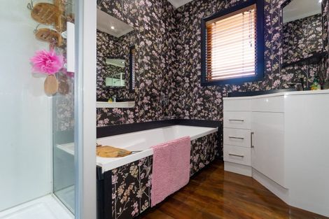 Photo of property in 37 Barnard Avenue, Maraenui, Napier, 4110