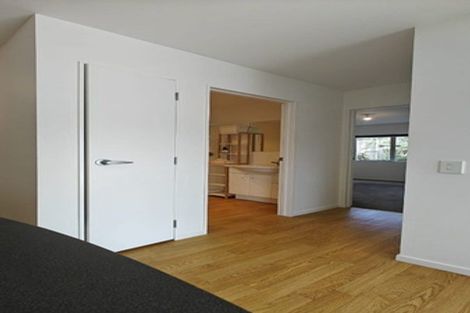 Photo of property in 15 Burnside Court, Rosedale, Auckland, 0632