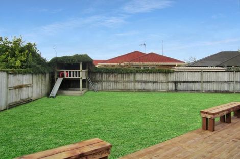 Photo of property in 14 Greenough Place, Rototuna, Hamilton, 3210