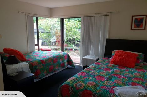 Photo of property in 3 Fielding Crescent, Farm Cove, Auckland, 2012