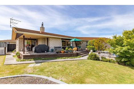 Photo of property in 4 Collingwood Place, Rangiora, 7400