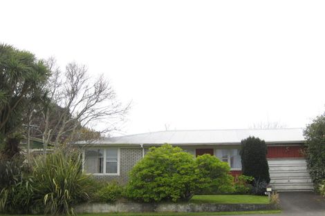 Photo of property in 8 Omata Road, Westown, New Plymouth, 4310