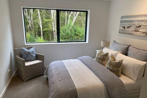 Photo of property in 3 Satchell Place, Birkenhead, Auckland, 0626