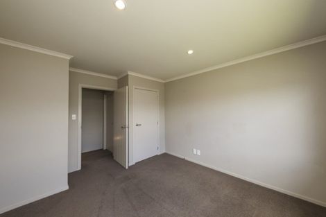 Photo of property in 1 Lorenzo Place, Kelvin Grove, Palmerston North, 4414