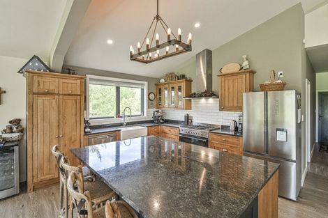 Photo of property in 1042a Kahuranaki Road, Kahuranaki, Havelock North, 4295