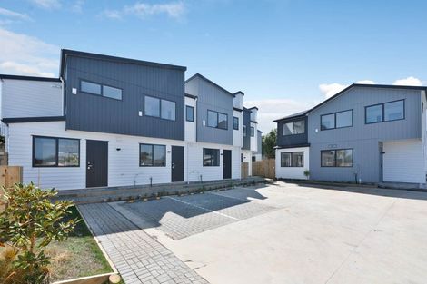 Photo of property in 2/10 Becker Drive, Weymouth, Auckland, 2103