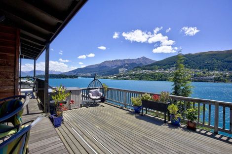 Photo of property in 5 Mincher Road, Kelvin Heights, Queenstown, 9300