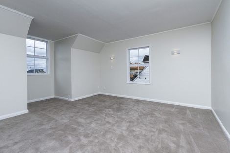 Photo of property in 2/15 Saltburn Road, Milford, Auckland, 0620